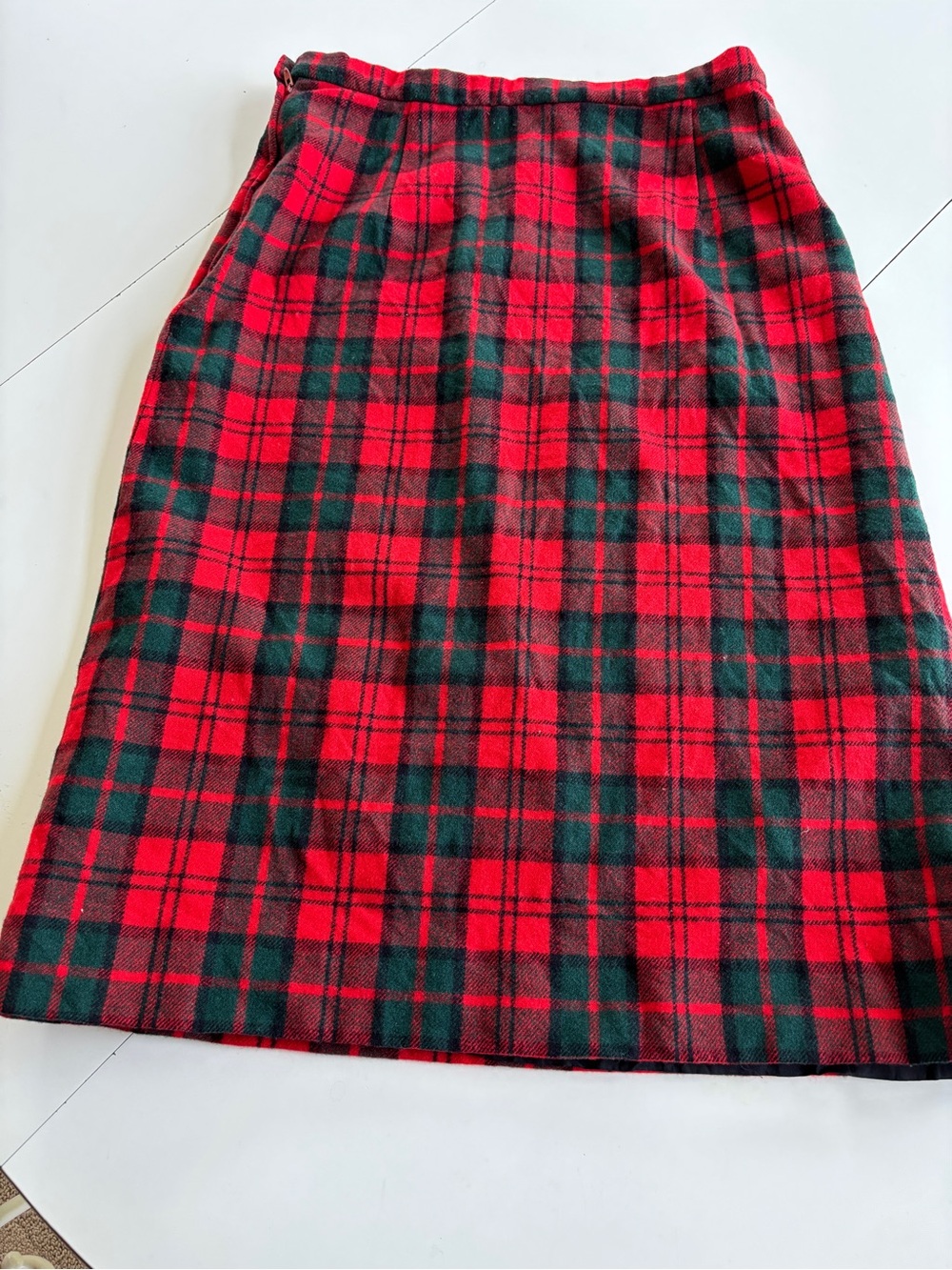 Pendleton Red & Green Plaid wool Pencil Skirt vintage